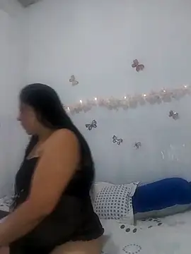 keterinjones--11 online show from 10/02/25, 10:46