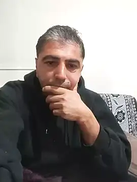 Snapshot of Muratcanik44 chatting on 03/15/26, 10:39 Muratcanik44 online show from 03/15/26, 10:39