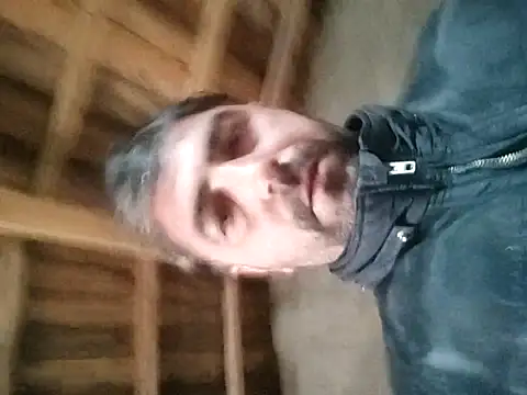Snapshot of Muratcanik44 chatting on 03/27/26, 11:11 Muratcanik44 online show from 03/27/26, 11:11