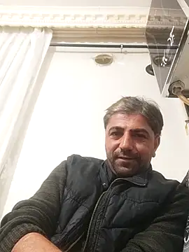 Snapshot of Muratcanik44 chatting on 04/21/26, 11:33 Muratcanik44 online show from 04/21/26, 11:33