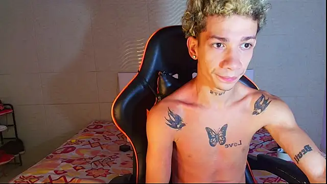 Snapshot of mateodeamjo chatting on 11/13/25, 08:29 mateodeamjo online show from 11/13/25, 08:29