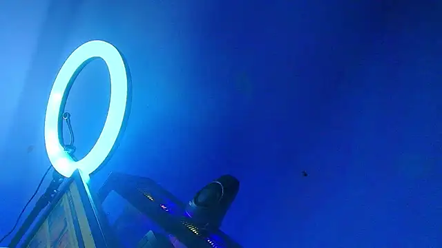 Snapshot of mateodeamjo chatting on 11/26/25, 11:54 mateodeamjo online show from 11/26/25, 11:54