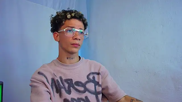 mateodeamjo online show from 04/15/26, 04:18