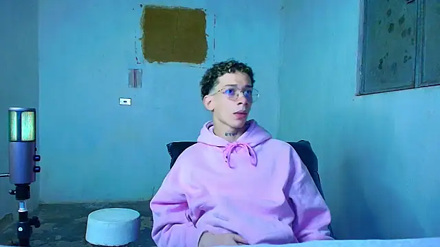 mateodeamjo online show from 03/04/26, 01:24