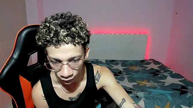 Snapshot of mateodeamjo chatting on 10/22/25, 08:58 mateodeamjo online show from 10/22/25, 08:58