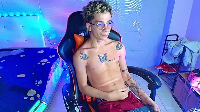 Snapshot of mateodeamjo chatting on 11/22/25, 08:46 mateodeamjo online show from 11/22/25, 08:46