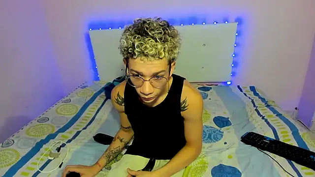 Snapshot of mateodeamjo chatting on 10/30/25, 09:29 mateodeamjo online show from 10/30/25, 09:29