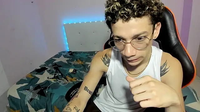 Snapshot of mateodeamjo chatting on 10/26/25, 10:59 mateodeamjo online show from 10/26/25, 10:59