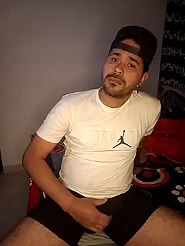 Joselatino23 online show from 10/17/25, 05:11