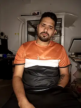 Joselatino23 online show from 11/09/25, 06:06