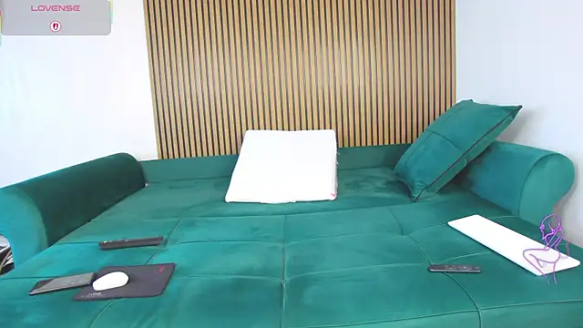 Snapshot of SofiaHanson chatting on 02/18/26, 11:17 SofiaHanson online show from 02/18/26, 11:17