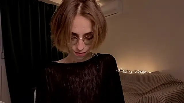 amber quell here online show from 02/27/26, 05:24