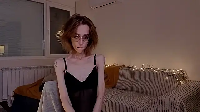 amber quell here online show from 11/29/25, 04:18