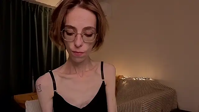 amber quell here online show from 02/08/26, 04:26