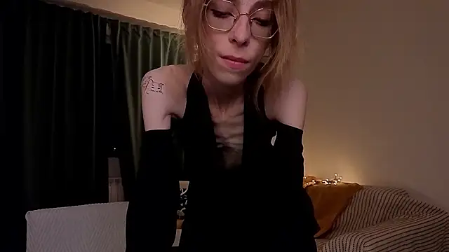 amber quell here online show from 02/01/26, 04:16