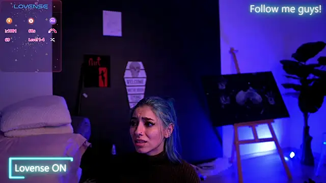 AriaVoss online show from 10/22/25, 09:35