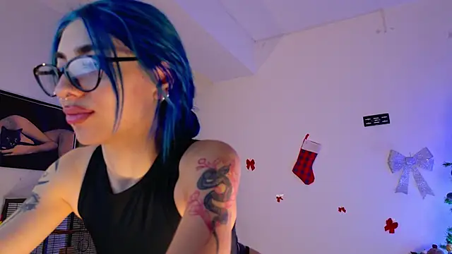 AriaVoss online show from 12/21/25, 12:35