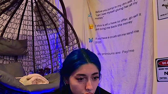 AriaVoss online show from 04/05/26, 08:37