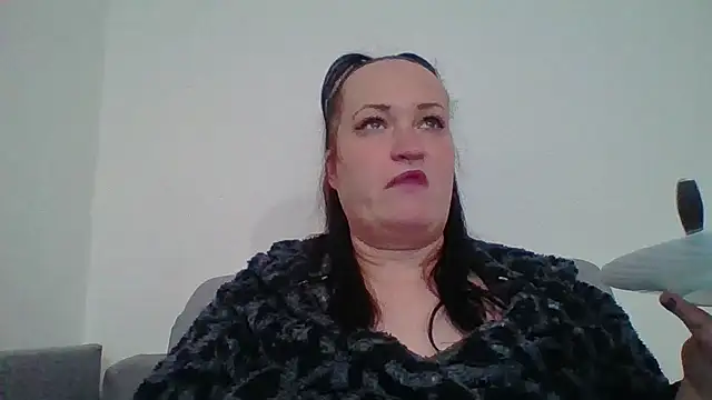 Snapshot of _squirty_cum_lady_ chatting on 10/19/25, 03:42 squirty cum lady online show from 10/19/25, 03:42