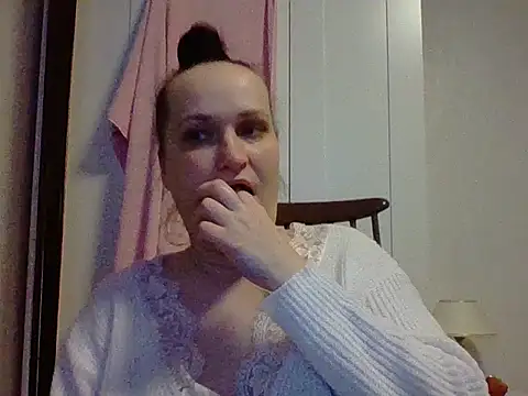 Snapshot of _squirty_cum_lady_ chatting on 03/11/25, 05:57 squirty cum lady online show from 03/11/25, 05:57