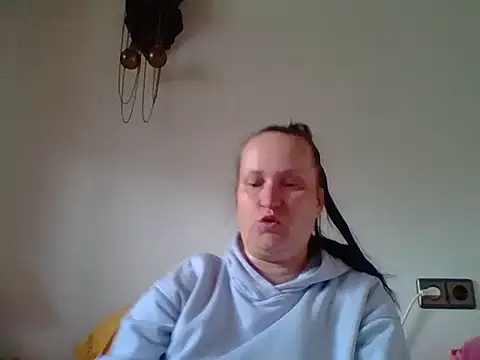 Snapshot of _squirty_cum_lady_ chatting on 09/12/25, 10:04 squirty cum lady online show from 09/12/25, 10:04