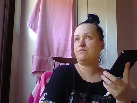 Snapshot of _squirty_cum_lady_ chatting on 03/18/25, 07:44 squirty cum lady online show from 03/18/25, 07:44