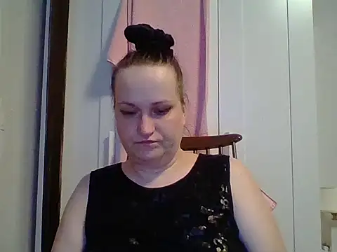 Snapshot of _squirty_cum_lady_ chatting on 03/15/25, 08:21 squirty cum lady online show from 03/15/25, 08:21