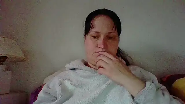 Snapshot of _squirty_cum_lady_ chatting on 12/17/25, 10:20 squirty cum lady online show from 12/17/25, 10:20