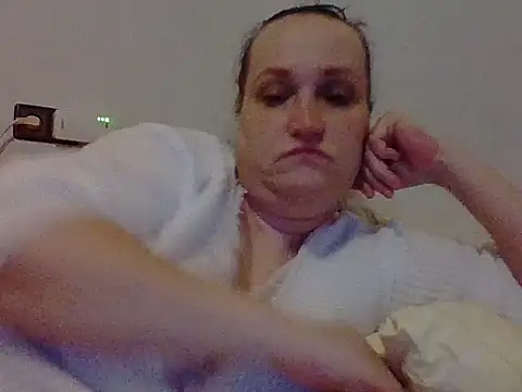Snapshot of _squirty_cum_lady_ chatting on 03/12/25, 09:45 squirty cum lady online show from 03/12/25, 09:45
