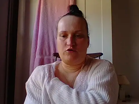 Snapshot of _squirty_cum_lady_ chatting on 03/10/25, 10:39 squirty cum lady online show from 03/10/25, 10:39