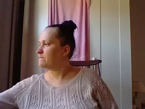 Snapshot of _squirty_cum_lady_ chatting on 03/05/25, 02:34 squirty cum lady online show from 03/05/25, 02:34