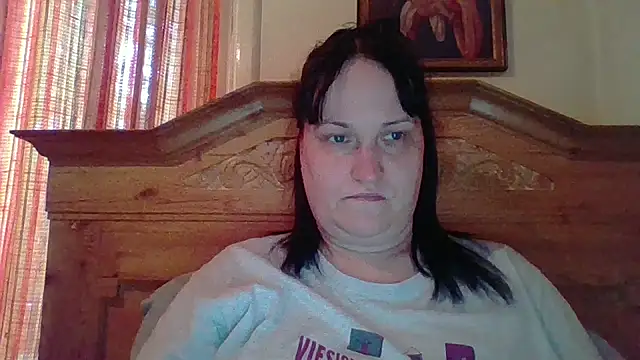 Snapshot of _squirty_cum_lady_ chatting on 04/18/26, 12:18 squirty cum lady online show from 04/18/26, 12:18