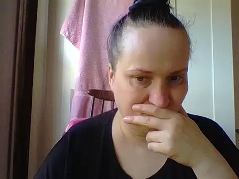 Snapshot of _squirty_cum_lady_ chatting on 03/17/25, 10:17 squirty cum lady online show from 03/17/25, 10:17