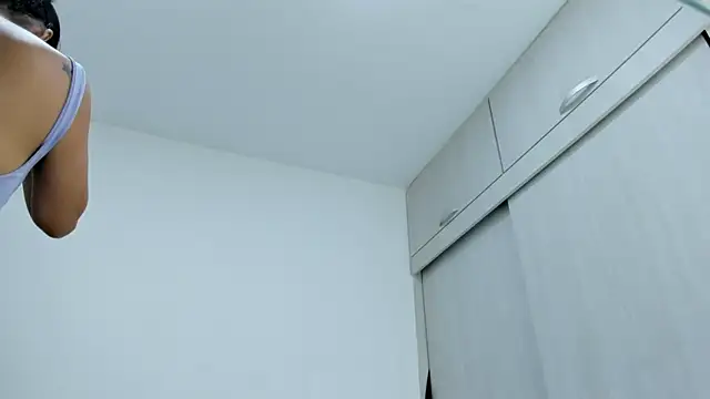 Snapshot of Amelia_Debora_Antonella chatting on 12/22/25, 01:11 Amelia Debora Antonella online show from 12/22/25, 01:11