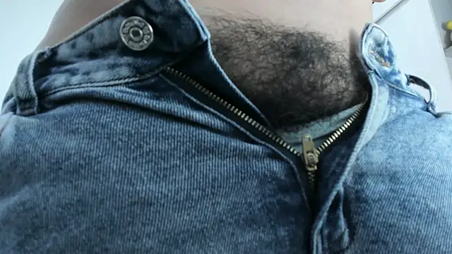 Snapshot of Amelia_Debora_Antonella chatting on 02/04/26, 02:01 Amelia Debora Antonella online show from 02/04/26, 02:01