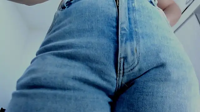 Amelia Debora Antonella online show from 03/15/26, 01:29