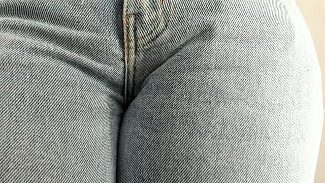 Snapshot of Amelia_Debora_Antonella chatting on 01/06/26, 01:04 Amelia Debora Antonella online show from 01/06/26, 01:04