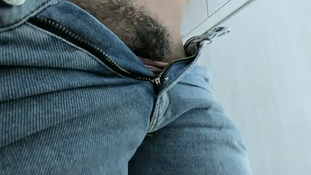 Snapshot of Amelia_Debora_Antonella chatting on 01/15/26, 02:09 Amelia Debora Antonella online show from 01/15/26, 02:09