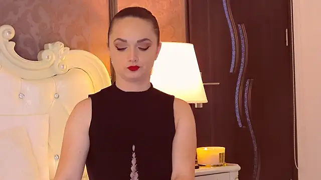 EllianaReese online show from 03/23/25, 06:47