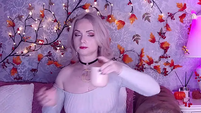 EllianaReese online show from 11/04/25, 02:37