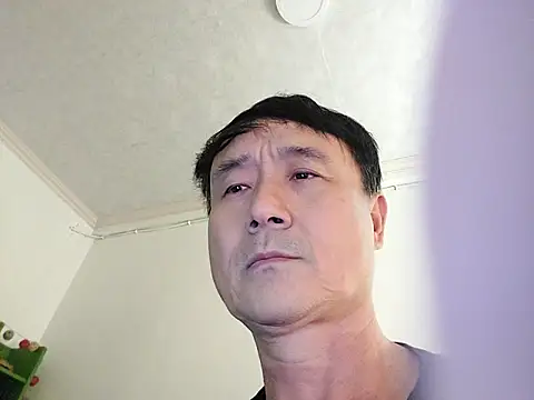 Snapshot of KennyLOVERboy chatting on 01/29/25, 03:04 KennyLOVERboy online show from 01/29/25, 03:04