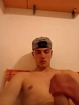 Snapshot of Gibboto chatting on 09/22/25, 11:00 Gibboto online show from 09/22/25, 11:00