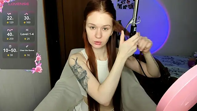 Snapshot of EmilySoul chatting on 10/31/25, 10:12 EmilySoul online show from 10/31/25, 10:12