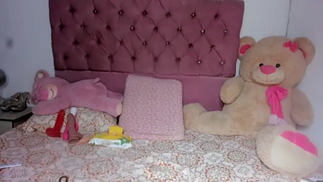 Dana Jeins online show from 03/08/26, 01:47