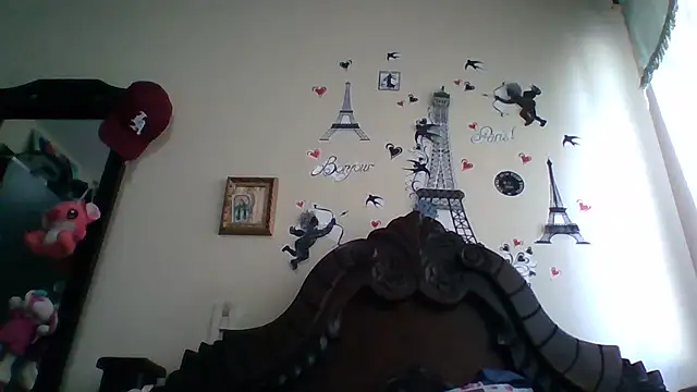 trianabell online show from 11/08/25, 04:21