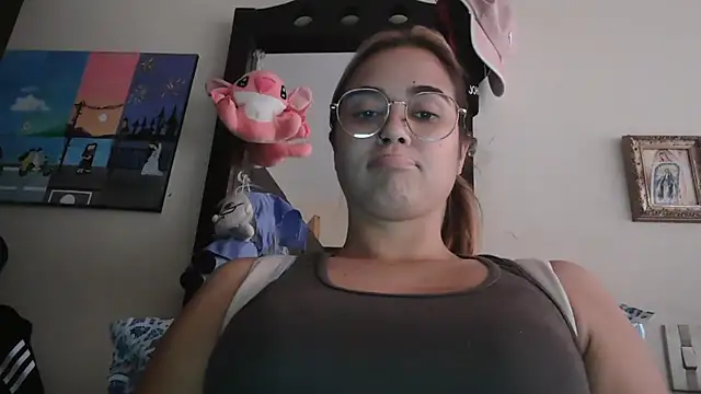 trianabell online show from 02/15/26, 06:07