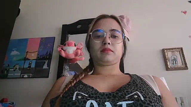 trianabell online show from 02/16/26, 04:16