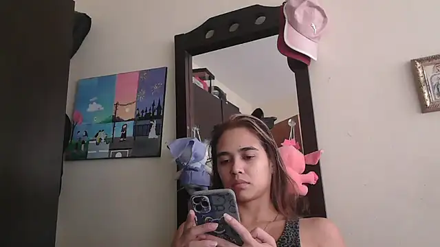 trianabell online show from 05/07/26, 04:21