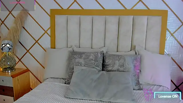 TamyHoney online show from 10/23/25, 12:09