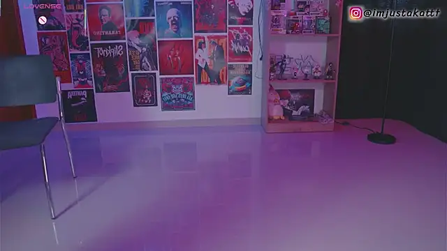 sensualkattt online show from 10/29/25, 01:10